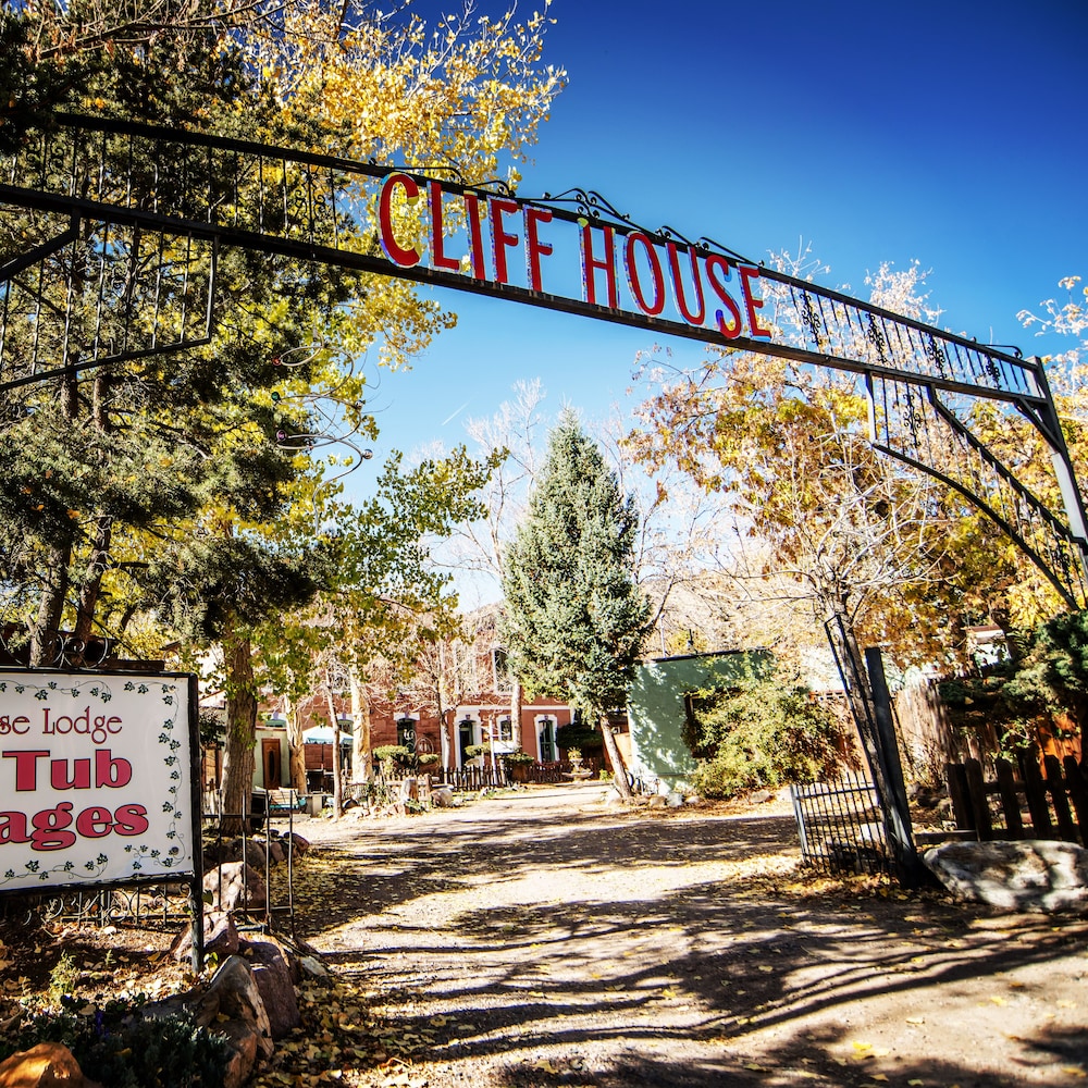 Cliff House Lodge B&B - photo 102