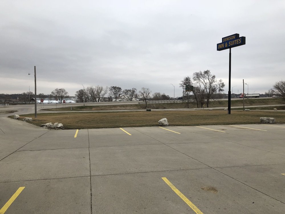 Denison Inn & Suites - photo 54