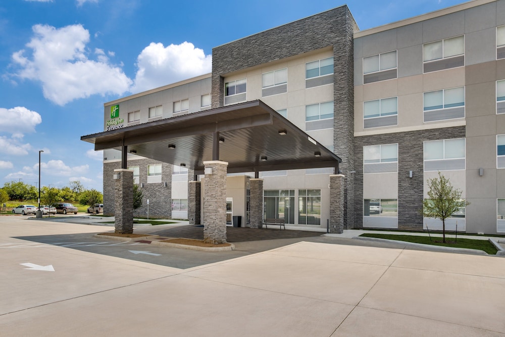 Holiday Inn Express & Suites Denton South by IHG - photo 47