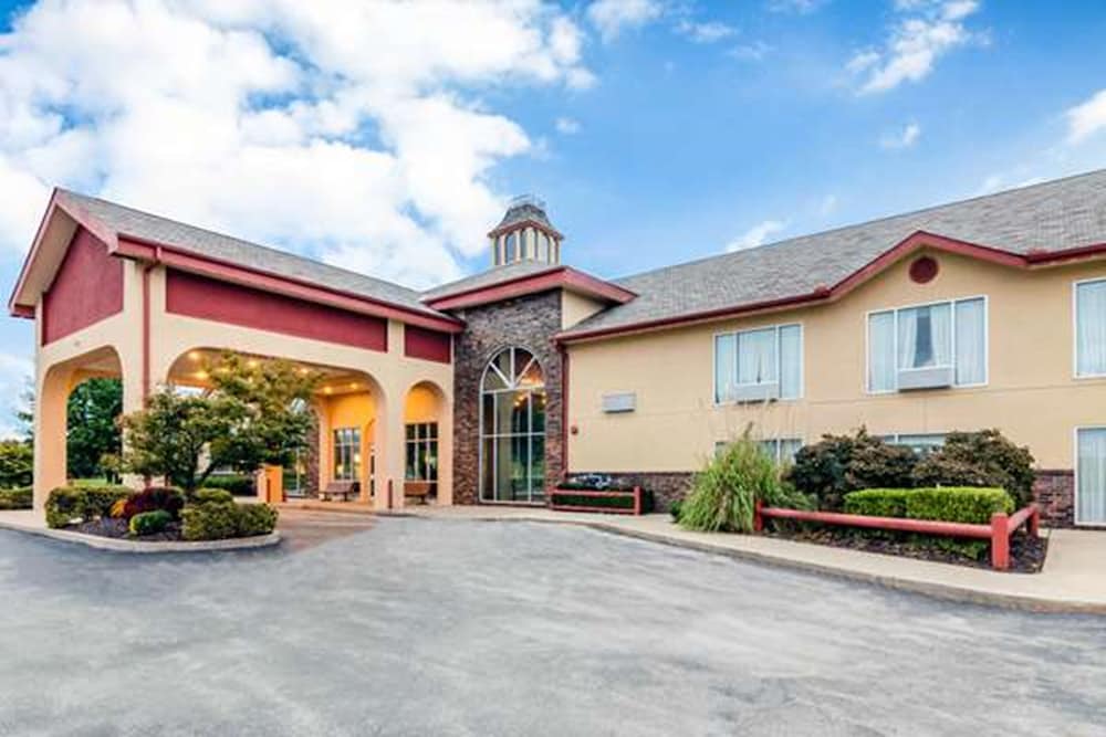 Precious Hotel — hotel in Carthage