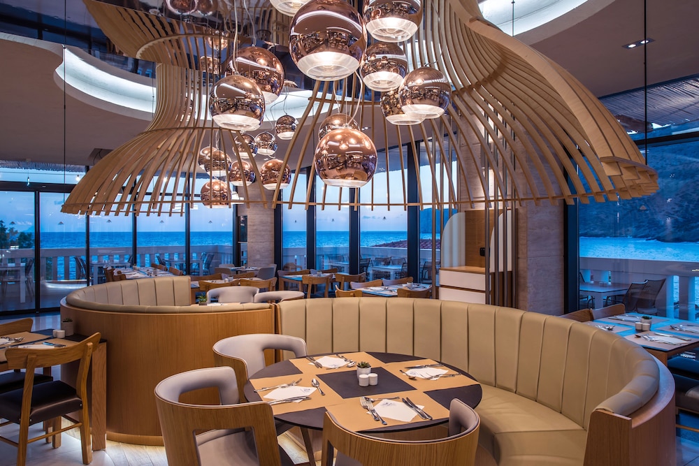 מזון ומשקאות