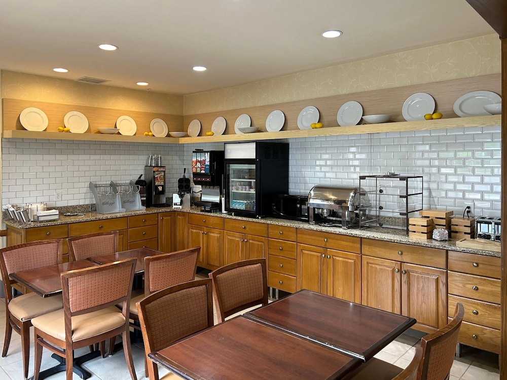 Country Inn & Suites by Radisson Owatonna MN - photo 15