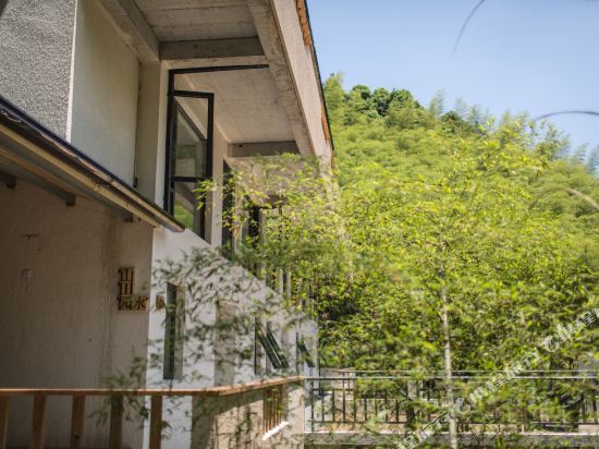 Walden Country Hotel - last minute hotel in Deqing