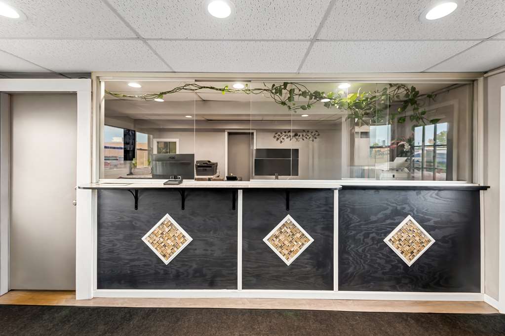 Americas Best Value Inn Marion OH - photo 9