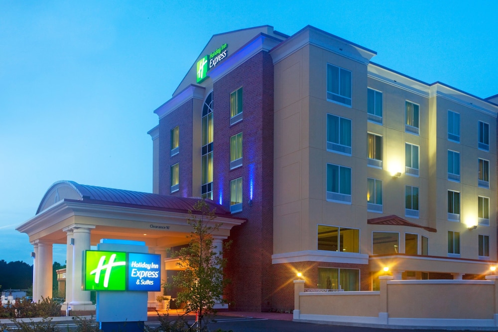 Holiday Inn Express & Suites Chaffee Jacksonville West by IHG - photo 38