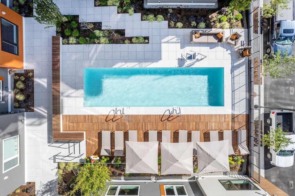 Luxury Apartments by Hyatus Boston Somerville — 4-Star Luxury Hotel in Somerville, United States