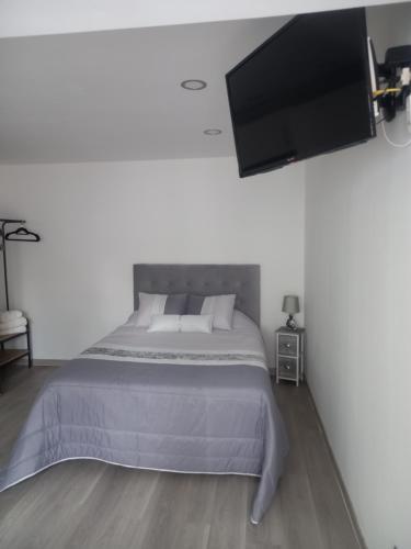 Estúdio dos bonés — 4-Star Luxury Hotel in Nazare, Portugal