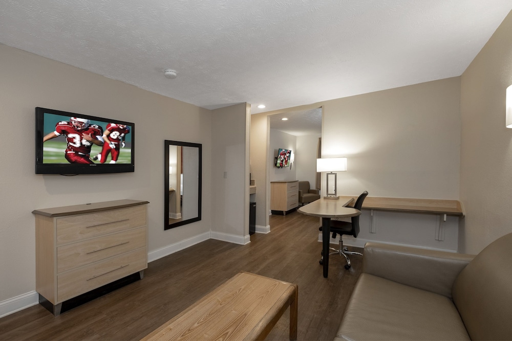 Red Roof Inn Indianapolis Greenwood - photo 25