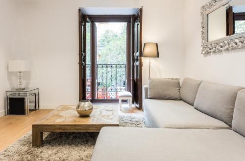Malasana Executive MADFlats Collection Madrid