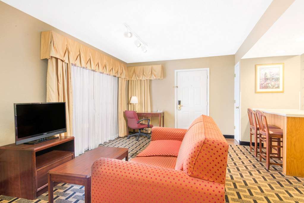 Hawthorn Extended Stay by Wyndham Wichita - photo 7