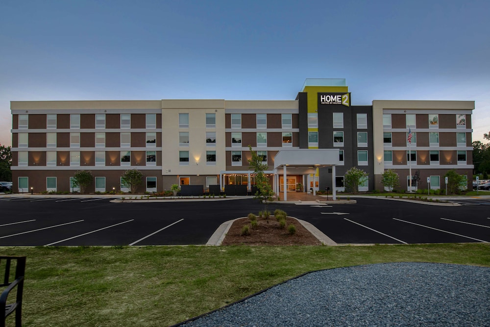 Home2 Suites by Hilton Fayetteville North - featured photo