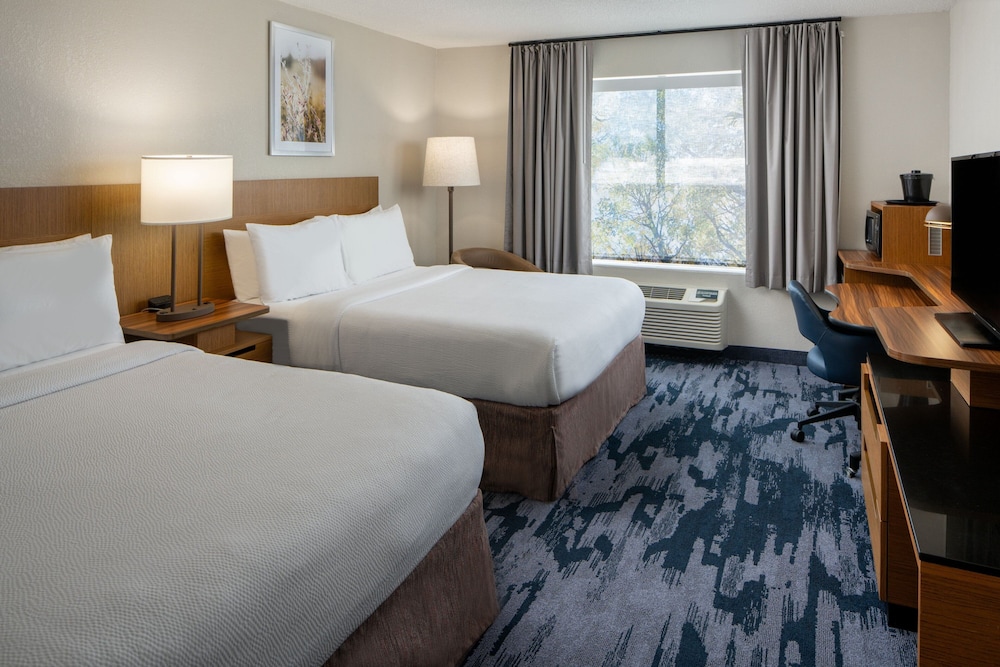 Fairfield Inn & Suites by Marriott Ft. Myers Cape Coral - photo 7