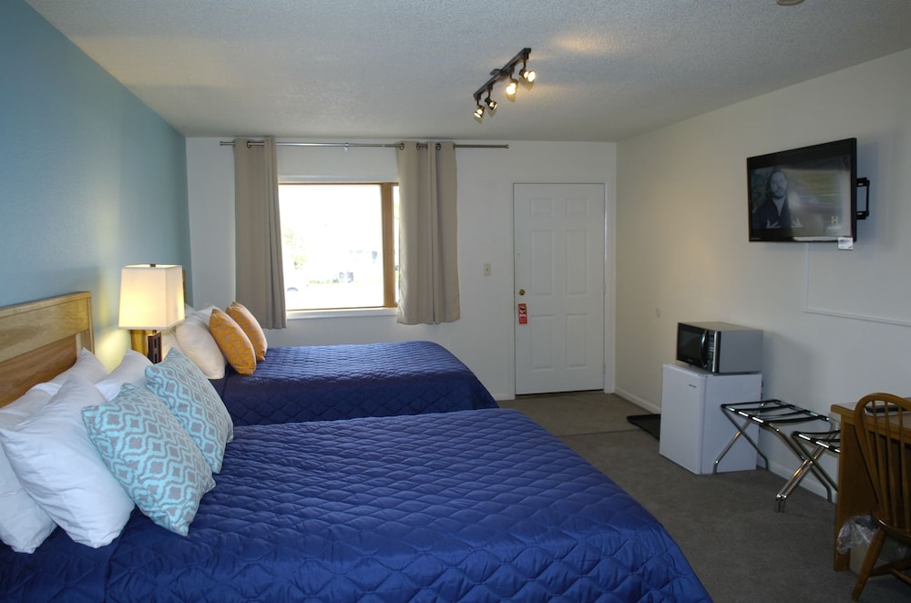 Trout Montana Motel - photo 31