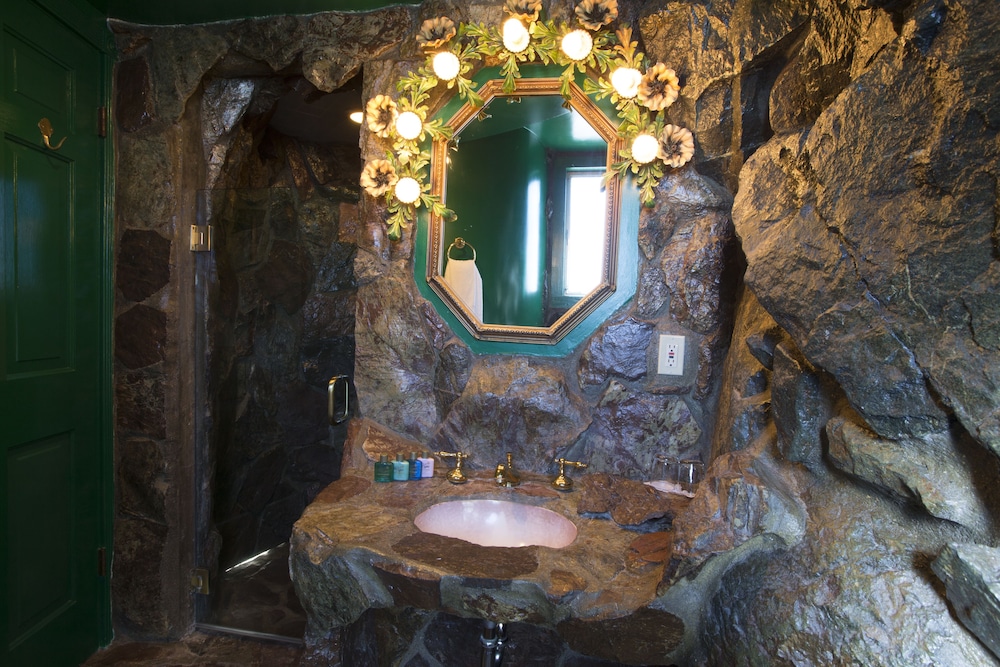 Madonna Inn - photo 284