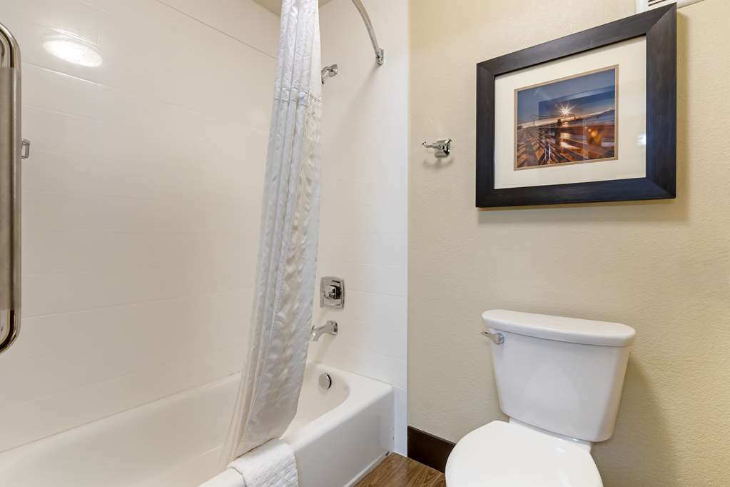 Best Western Columbia River Waterfront Hotel Astoria - photo 34