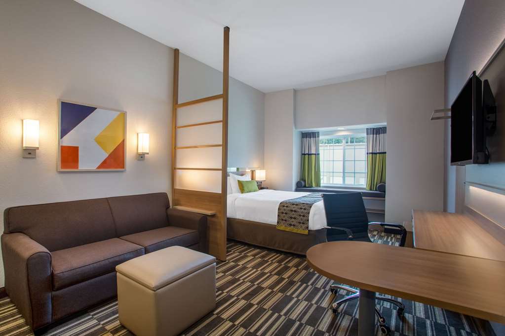 Microtel Inn & Suites by Wyndham Liberty NE Kansas City Area - photo 21