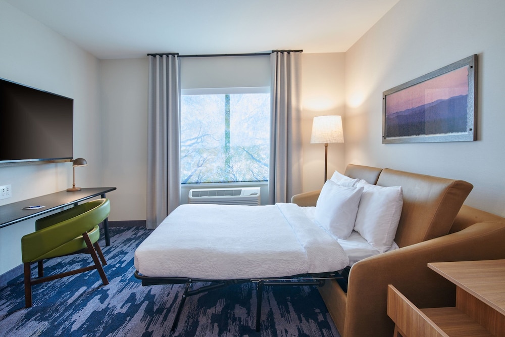 Fairfield Inn & Suites by Marriott Chicago O'Hare - photo 13
