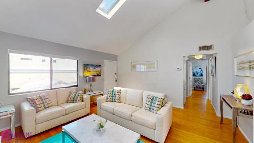 Beach Rd 300ft to Beach Access & 500ft to Siesta Key Village 2bdr & Studio — Siesta Key — photo 5