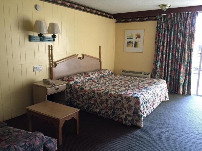 Sunset Inn Manning - photo 8