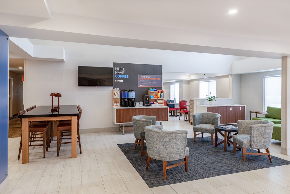 Holiday Inn Express Keene an IHG Hotel - photo 2