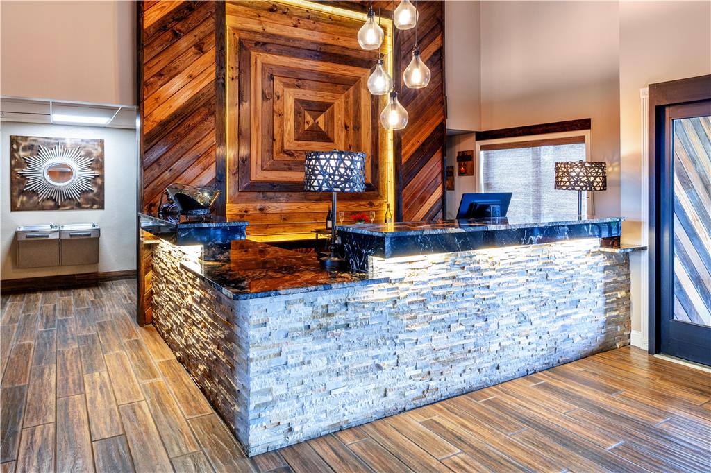Aiden by Best Western Warm Springs Hotel and Event Center - photo 13