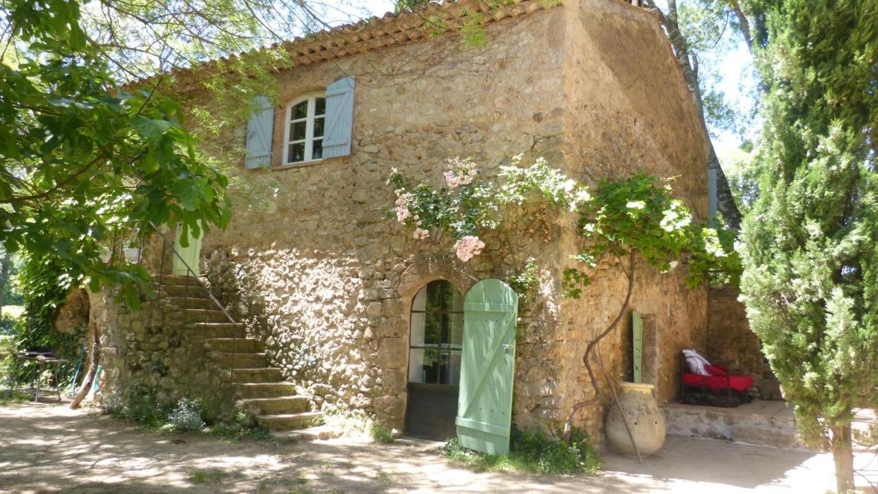 La Bastide du Capelier Propriété pour 8 personnes — hotel in Salernes