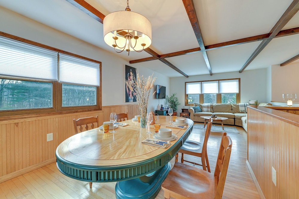 Vacation Rental Home 2 Mi to Windham Mountain - photo 9