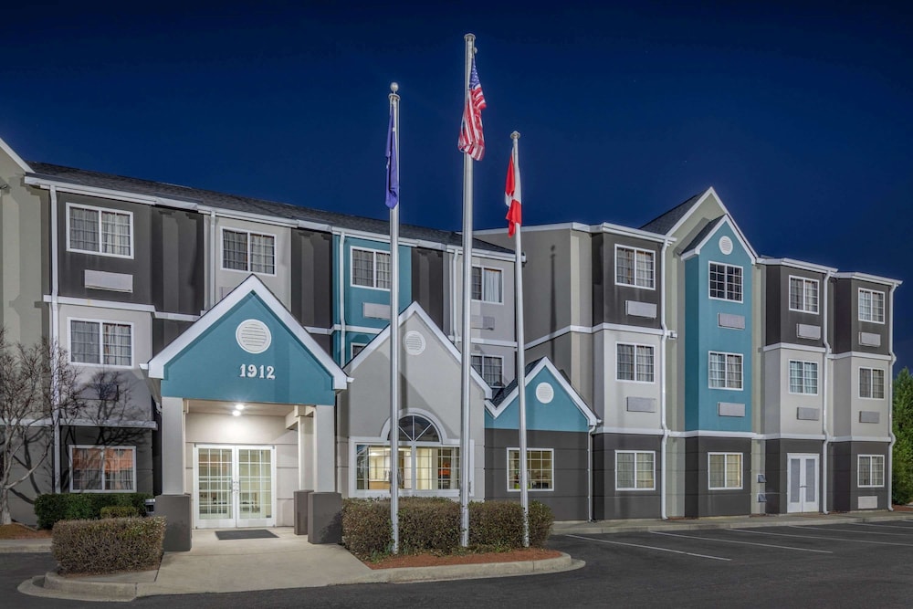 Microtel Inn & Suites by Wyndham Florence - photo 20