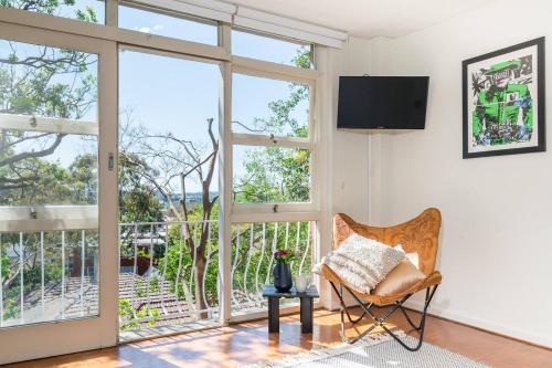 Leafy Paddington Studio with Harbour Views — 4-Star Luxury Hotel in Sydney, Australia