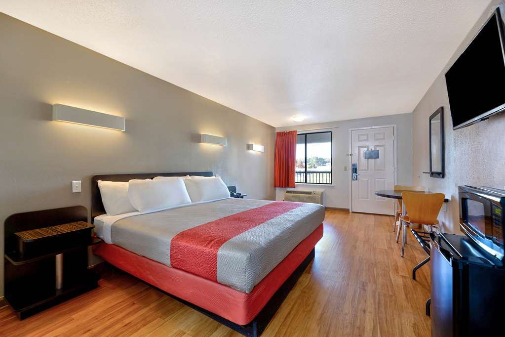 Motel 6 Cookeville TN - photo 8