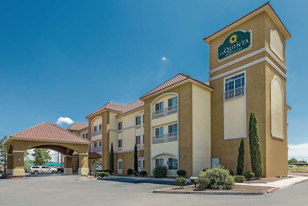 La Quinta Inn & Suites by Wyndham Deming - photo 3