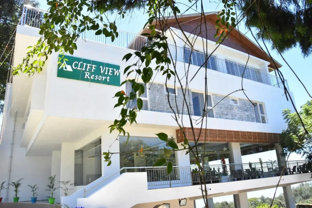 Cliffview Resort in Salem, India