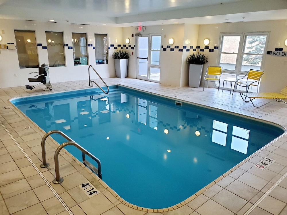 Fairfield Inn & Suites by Marriott Cleveland Avon - photo 18