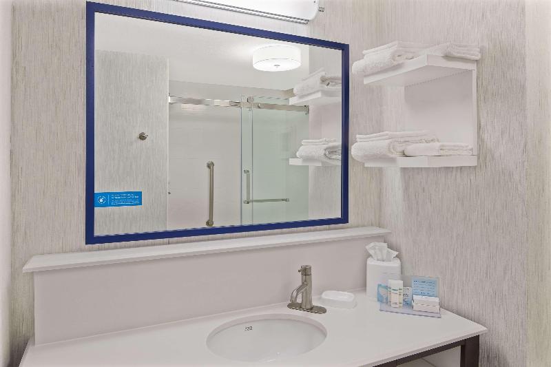 Hampton Inn Lagrange near Callaway Gardens - photo 22