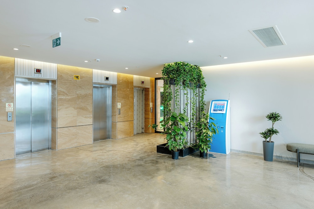 Elevator