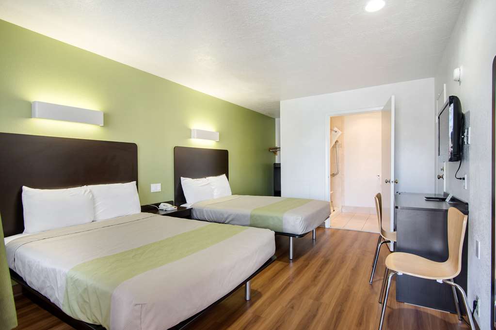 Motel 6 Santa Fe NM Downtown - photo 12