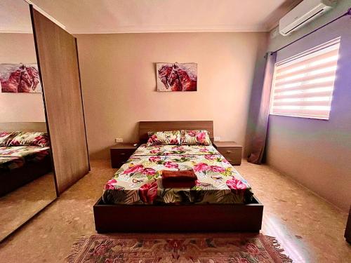Triple room in Beautiful Artsy Maisonette in San Giljan, Malta
