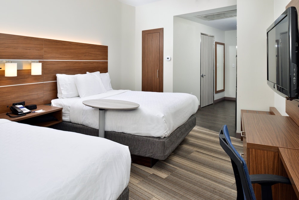 Holiday Inn Express New Orleans Arts District by IHG - photo 15