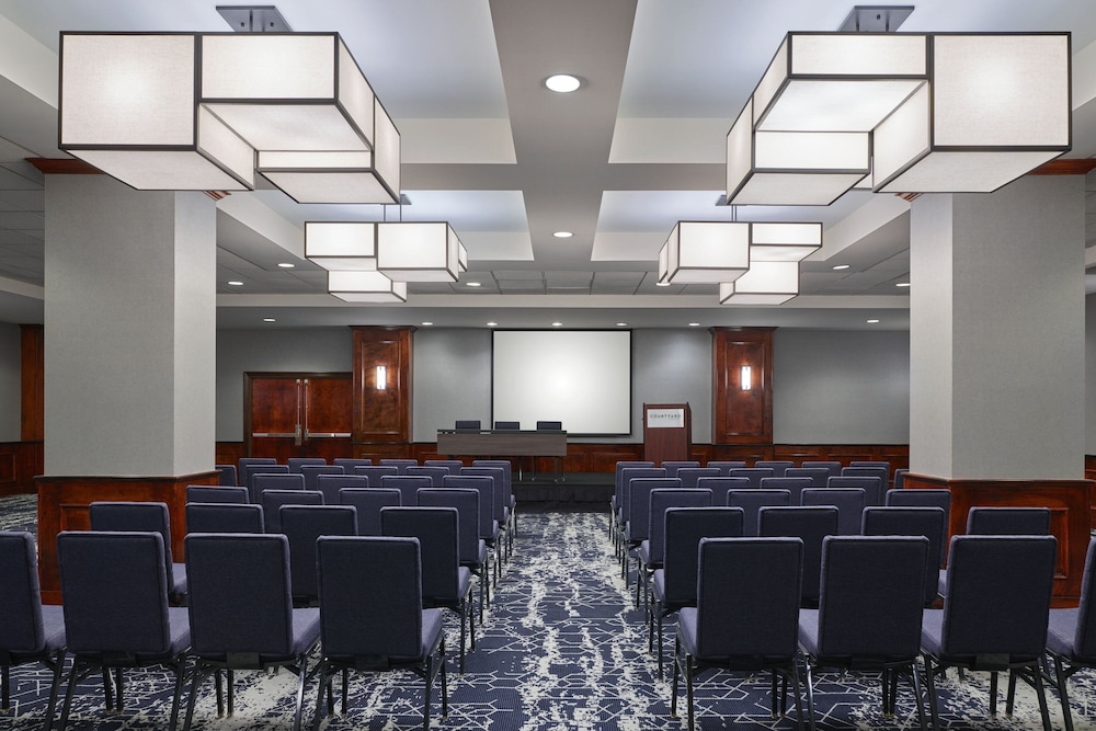 Courtyard by Marriott Culver City Los Angeles - photo 32