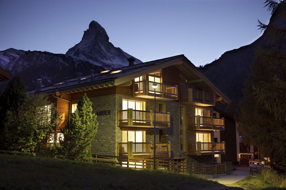 Haus Amber — 5-Star Luxury Hotel in Zermatt, Switzerland