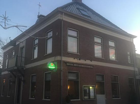 Hotel Het Gemeentehuis Uithuizen — Uithuizen