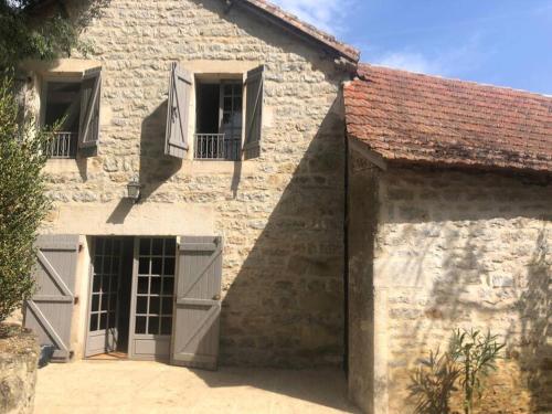 Charmante Ferme Renovee Piscine — hotel in Caylus