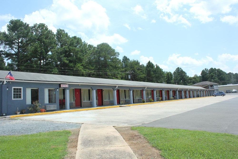 Roadway Inn - photo 25