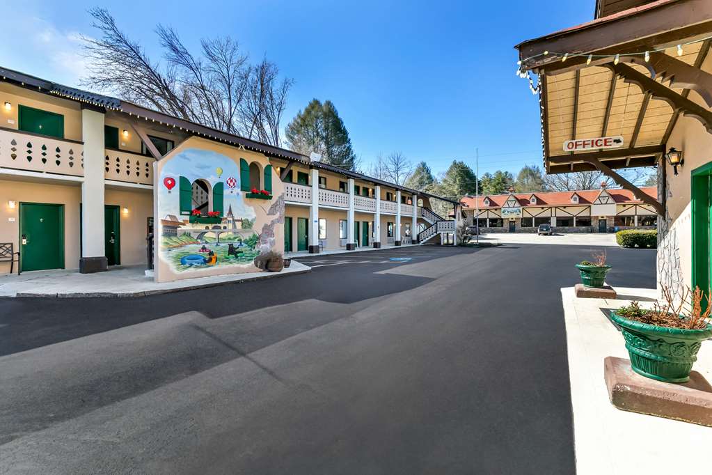 Quality Inn Downtown Helen — Toccoa