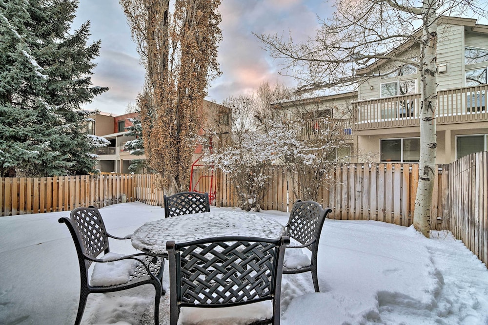 Modern Home w Patio: 3 Mi to Beaver Creek Resort - photo 15
