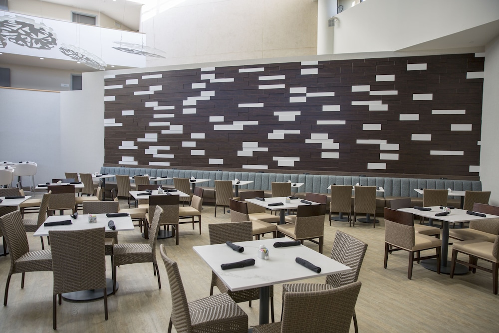Holiday Inn Orlando International Airport by IHG - photo 69