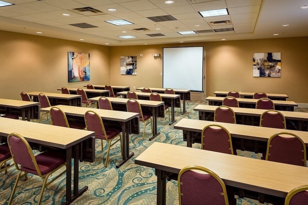 Hilton Garden Inn Tri Cities Kennewick - photo 37