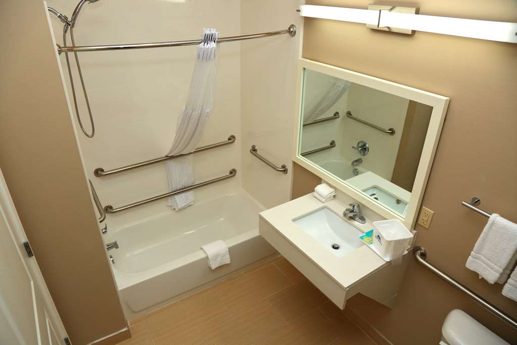 Americas Best Value Inn & Suites Prairieville - photo 25