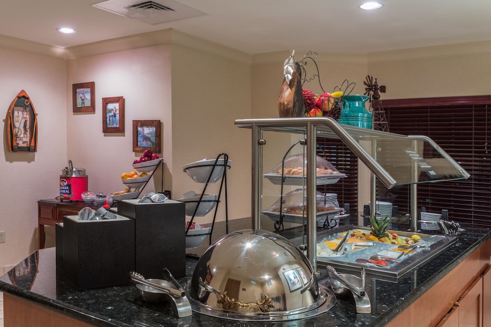 Staybridge Suites Tallahassee by IHG - photo 31