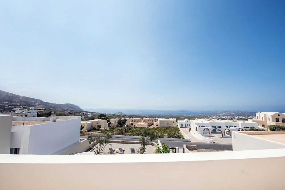 Estate 1896 in Pyrgos, Greece